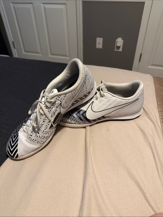 Nike Other - Nike White and Black Sprint Track Spikes